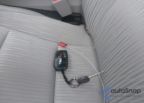 2018 Toyota Highlander Le Plus из США, поврежденный, VIN 5TDBZRFH1JS896193